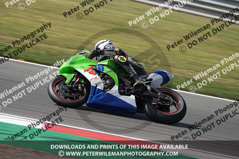 donington no limits trackday;donington park photographs;donington trackday photographs;no limits trackdays;peter wileman photography;trackday digital images;trackday photos